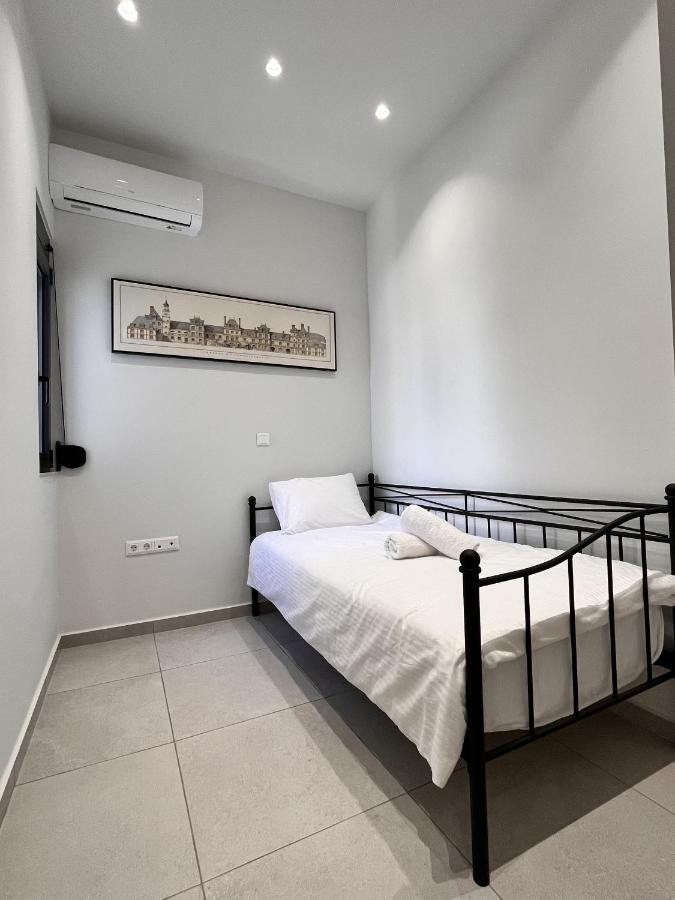 Chic Getaway Near Stavros Niarchos Atenas Exterior foto